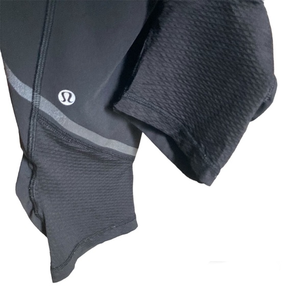 Lululemon Black Hop To It Capri Crop Leggings - Picture 7 of 13